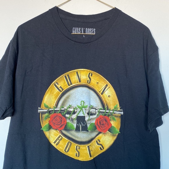 Guns & Roses Tee Size Large - Picture 2 of 6
